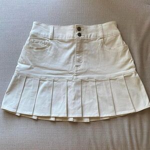 Hollister Cream Pleated Mini Skirt